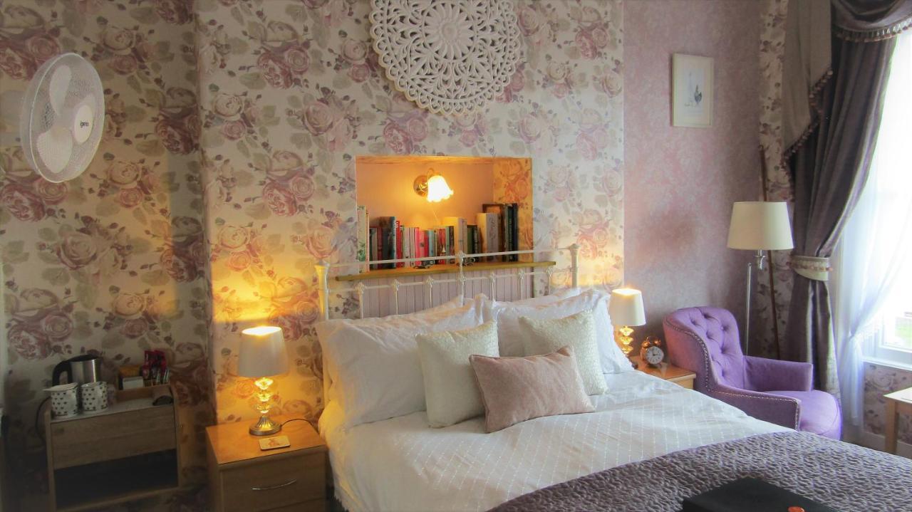 Stratford House Exclusively For Adults Ξενοδοχείο Λαντούντνο Εξωτερικό φωτογραφία