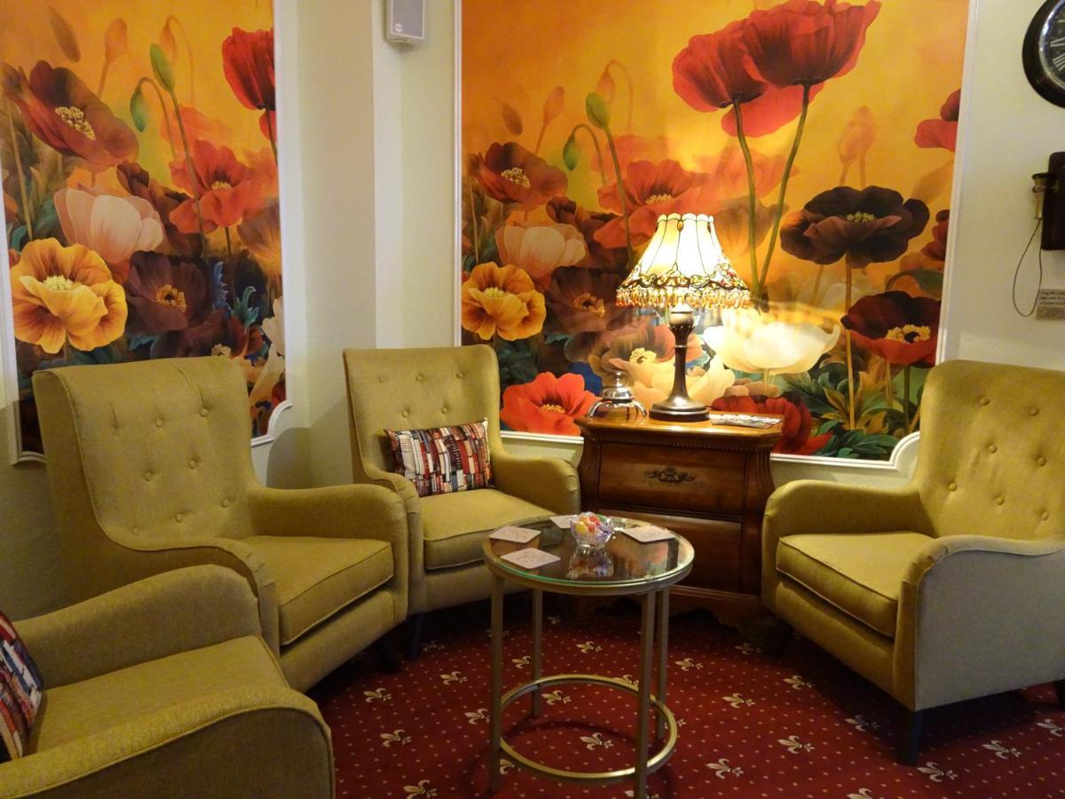 Stratford House Exclusively For Adults Ξενοδοχείο Λαντούντνο Εξωτερικό φωτογραφία