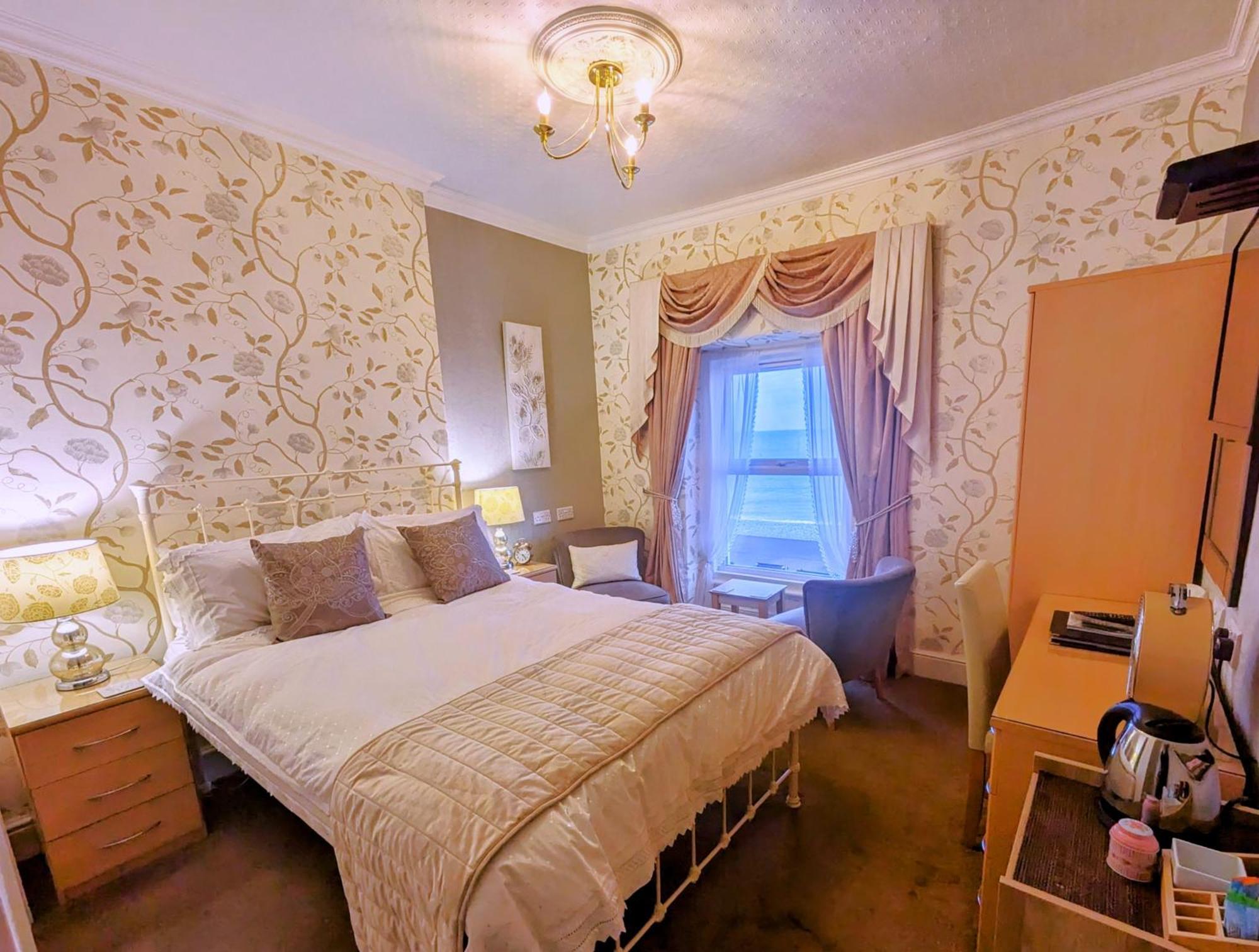 Stratford House Exclusively For Adults Ξενοδοχείο Λαντούντνο Εξωτερικό φωτογραφία