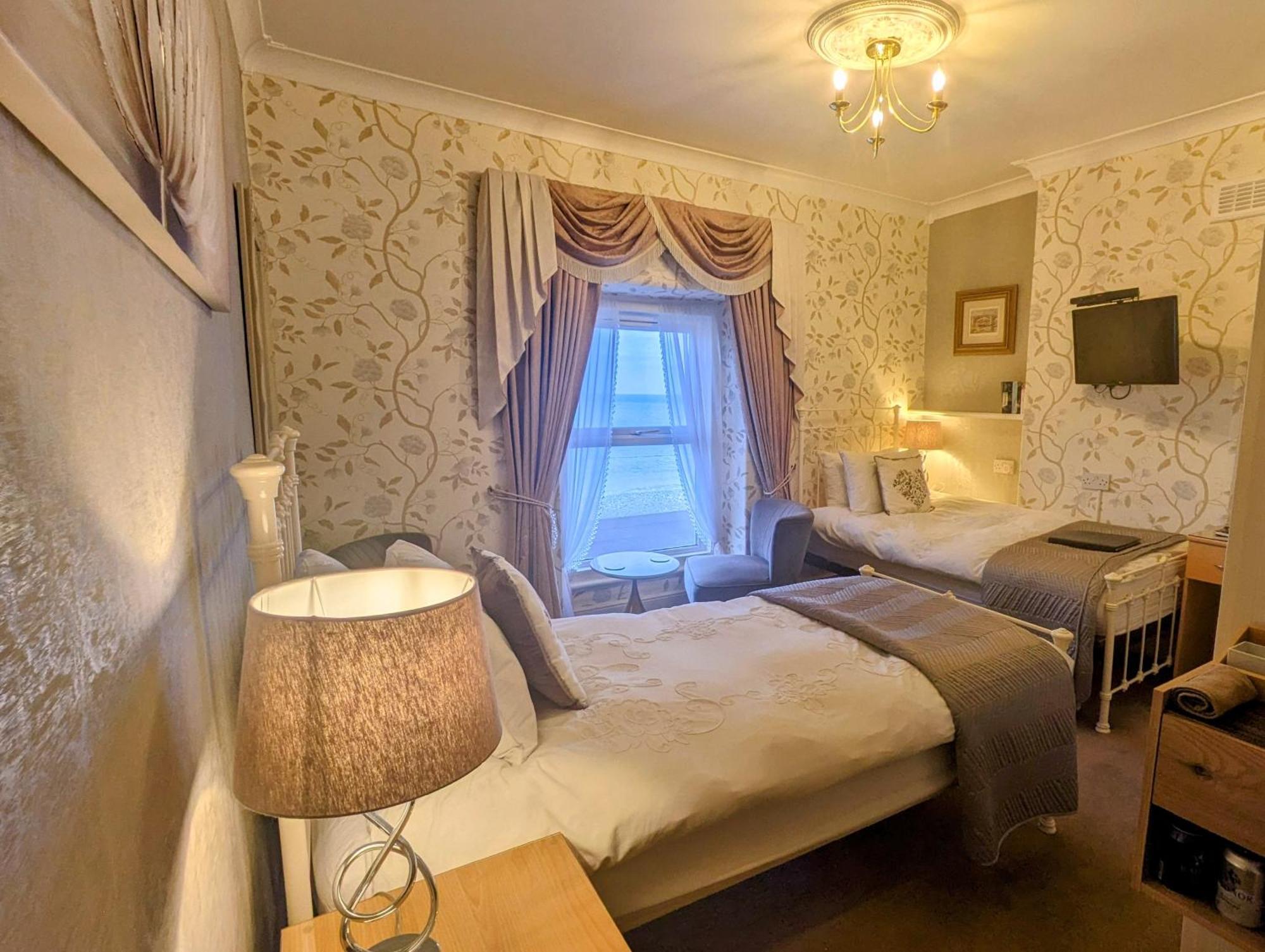 Stratford House Exclusively For Adults Ξενοδοχείο Λαντούντνο Εξωτερικό φωτογραφία