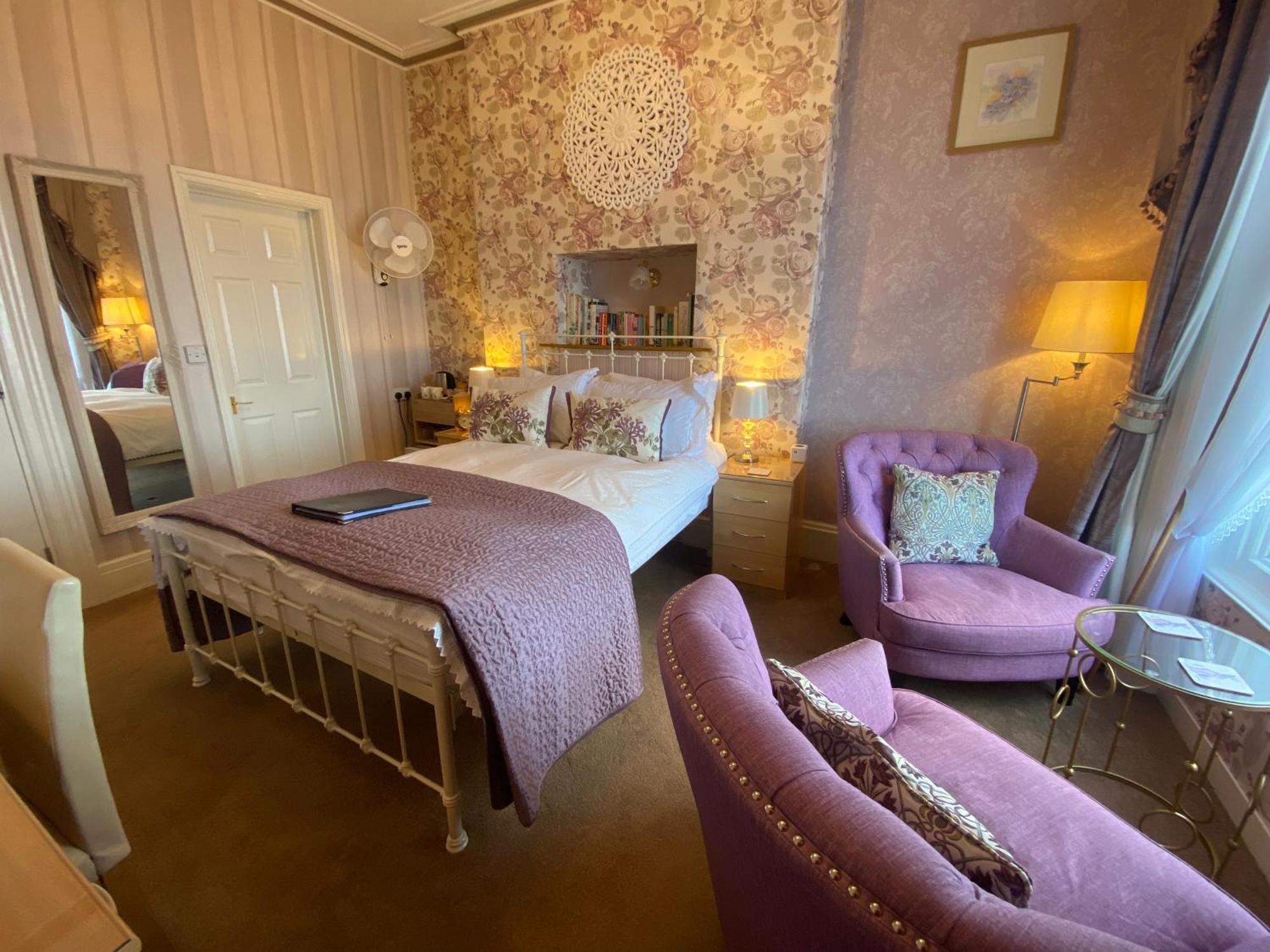 Stratford House Exclusively For Adults Ξενοδοχείο Λαντούντνο Εξωτερικό φωτογραφία