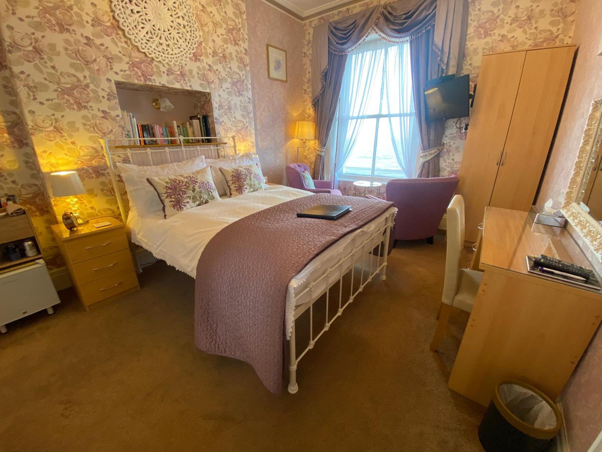 Stratford House Exclusively For Adults Ξενοδοχείο Λαντούντνο Εξωτερικό φωτογραφία