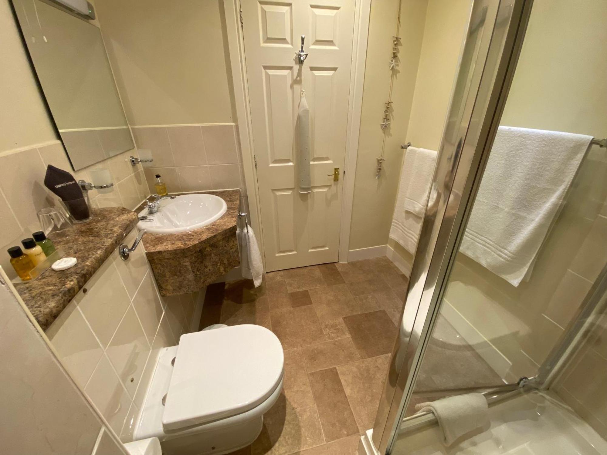Stratford House Exclusively For Adults Ξενοδοχείο Λαντούντνο Εξωτερικό φωτογραφία